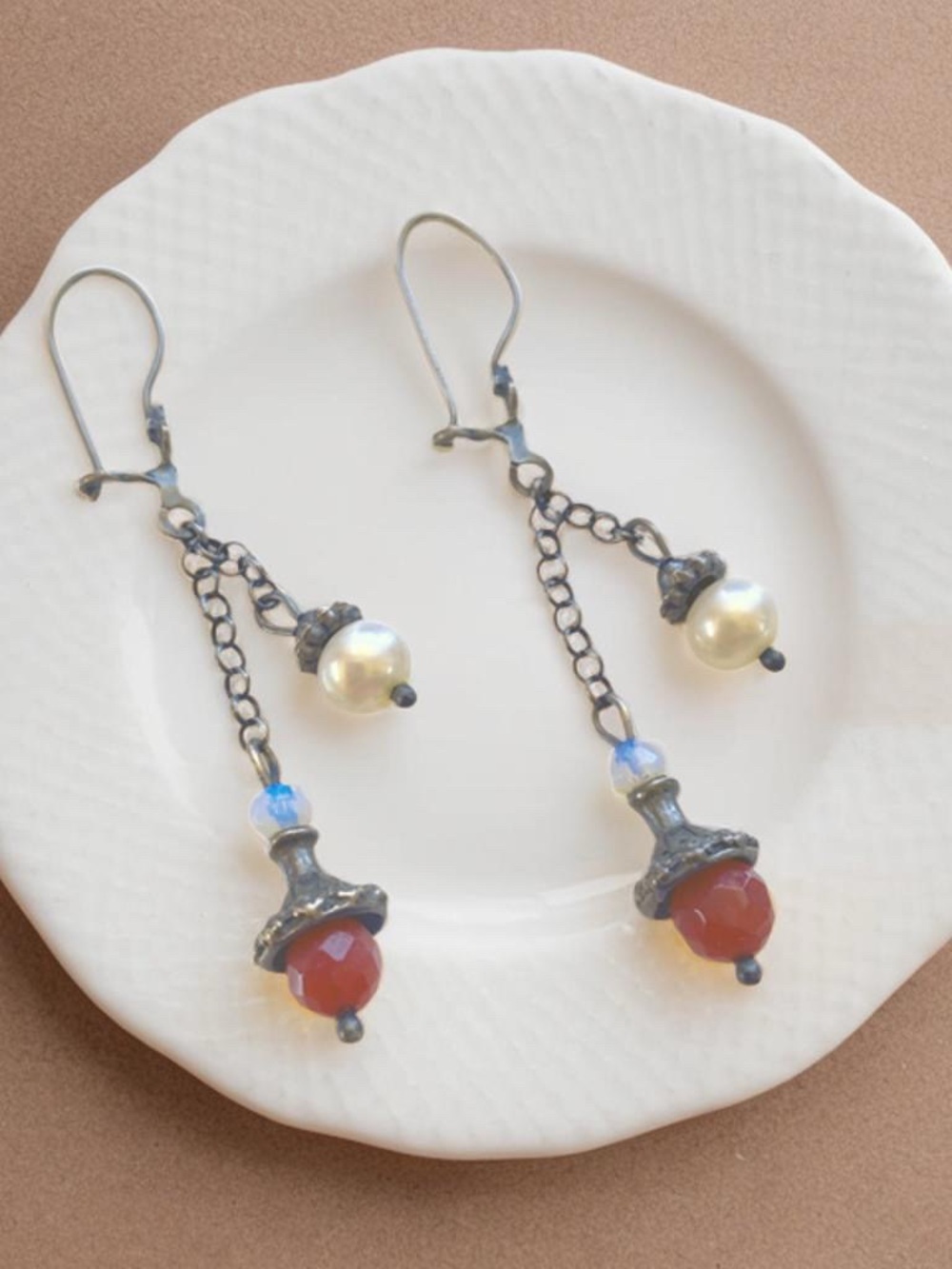 Silpada Rare New Ruby Jade and Pearl drop Earrings. W1219